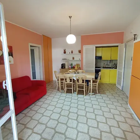 Apartment Leonardo Silvi Marina